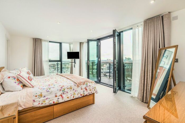 2 Bedroom Flat To Rent In Ocean Way, Ocean Village, Southampton, SO14