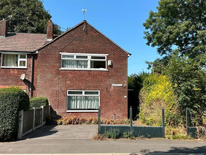 3 Bedroom End Of Terrace House For Sale In Alt Lane, Oldham, OL8