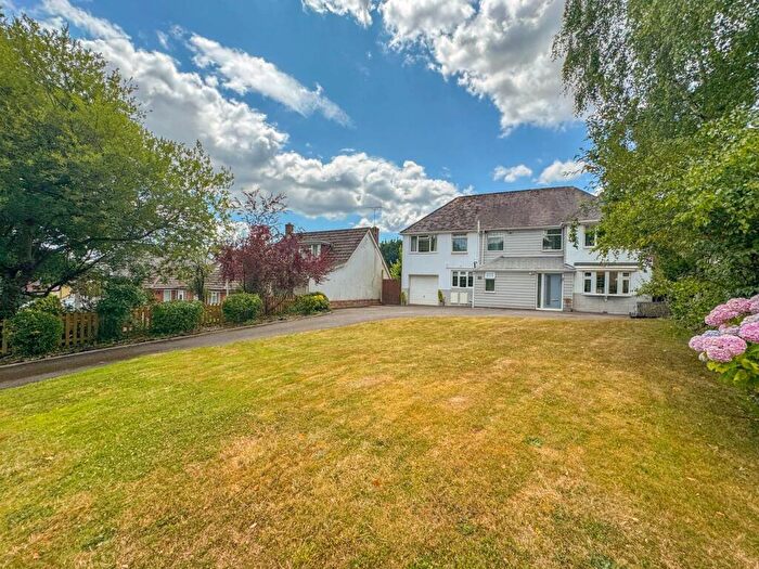 4 Bedroom Detached House For Sale In Middlehill Road, Wimborne, BH21
