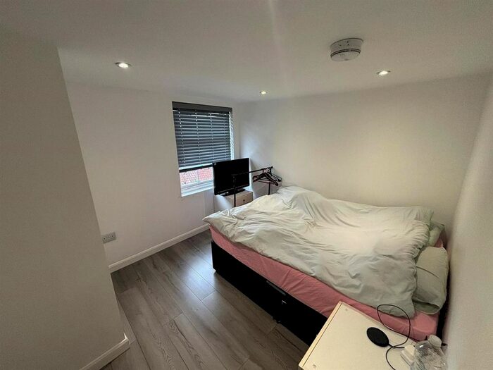 1 Bedroom Flat To Rent In West Street, Alford, LN13