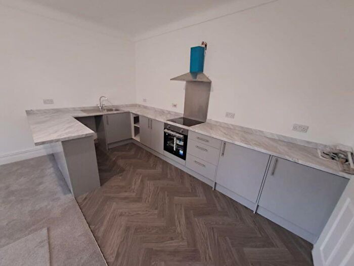 3 Bedroom Flat To Rent In Park Terrace, Liverpool, L22