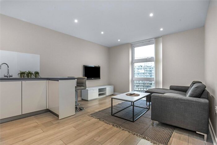 1 Bedroom Apartment To Rent In Queenstown Road, London, SW11