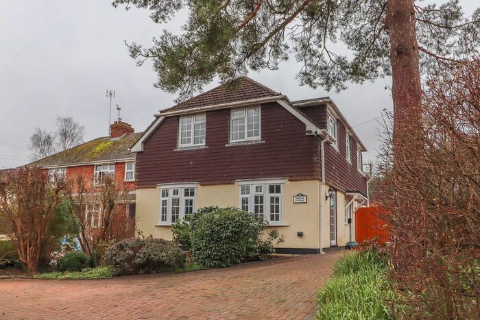 4 Bedroom Detached House For Sale In Goodworth Clatford, Andover, Hampshire, SP11