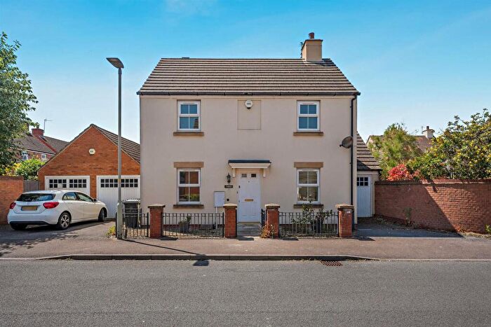 3 Bedroom Detached House For Sale In Carwardine Field, Abbeymead, Gloucester, GL4