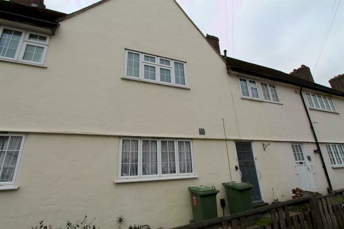 2 Bedroom Maisonette To Rent In Granby Road, London, SE9