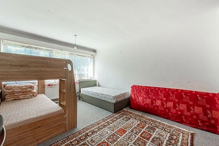 2 Bedroom Flat For Sale In Sheepcote Road, Harrow On The Hill, Harrow, HA1
