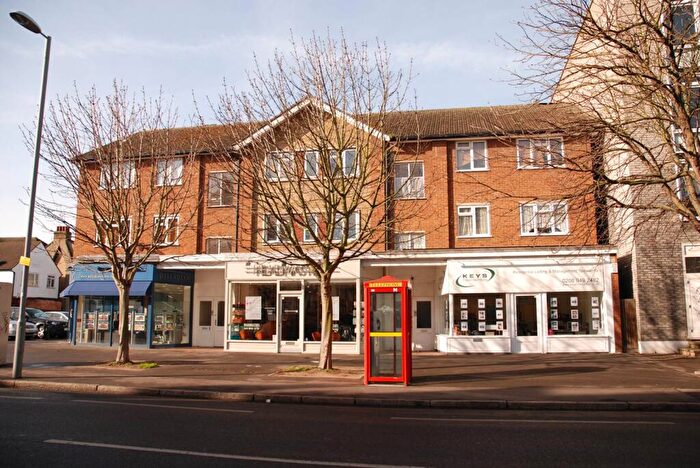 2 Bedroom Flat To Rent In Coombe Road, New Malden, KT3