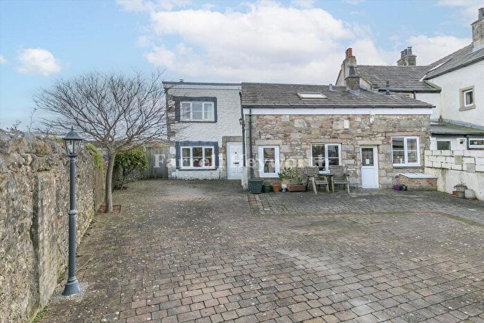 3 Bedroom House For Sale In Crag Bank Road, Carnforth, LA5