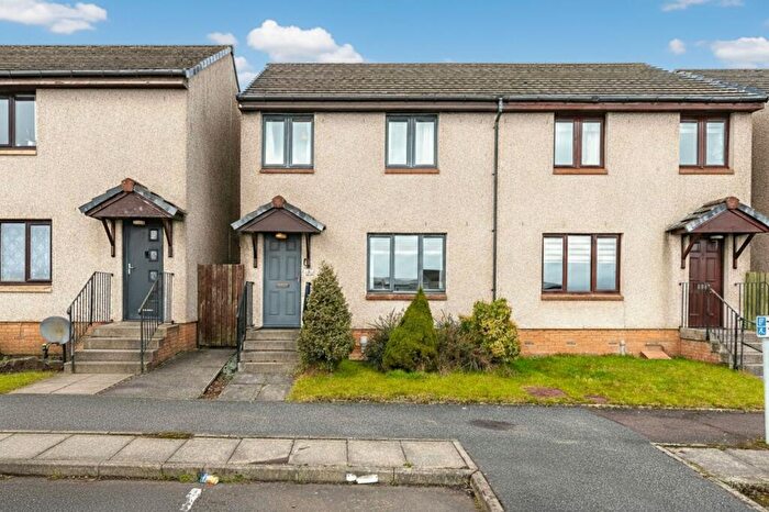 3 Bedroom Semi-Detached House For Sale In Limefield Lane, Bathgate, EH48