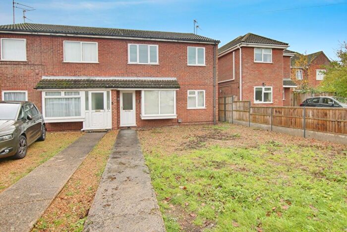 2 Bedroom Flat For Sale In Burrowmoor Road, March, PE15