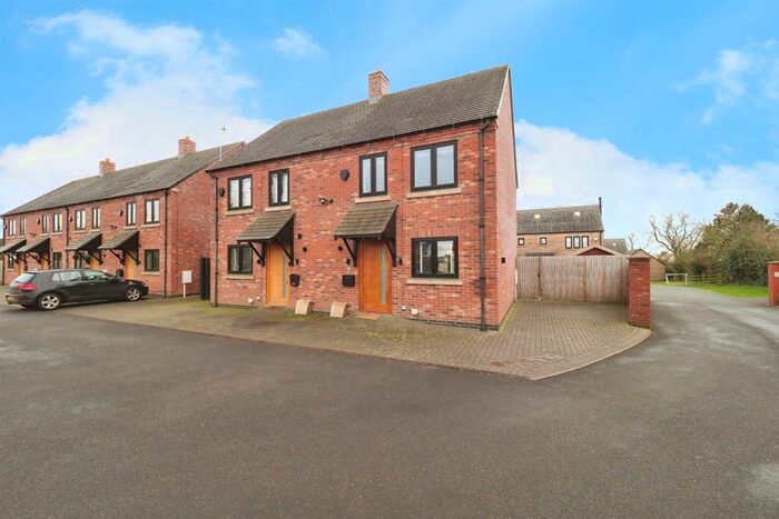 3 Bedroom Semi-Detached House For Sale In Darne Mews, Hulland Ward, Ashbourne, DE6