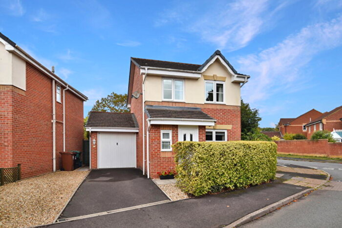 3 Bedroom Detached House For Sale In Norman Drive, Cullompton, EX15