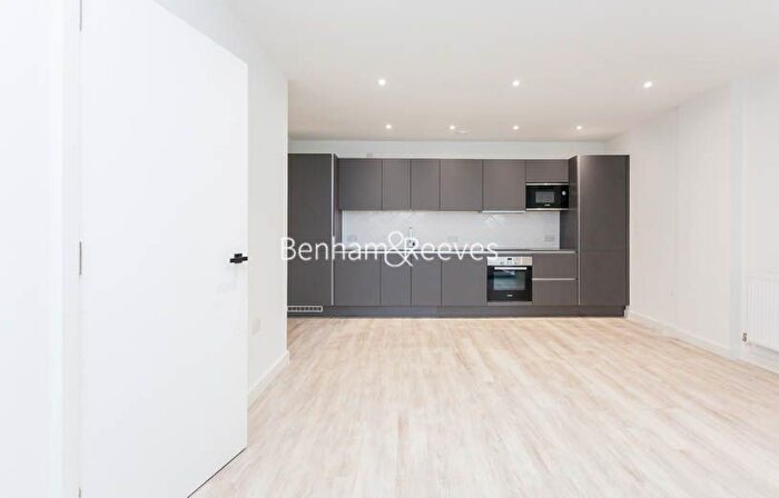 1 Bedroom Flat To Rent In Habito, Hounslow, TW3