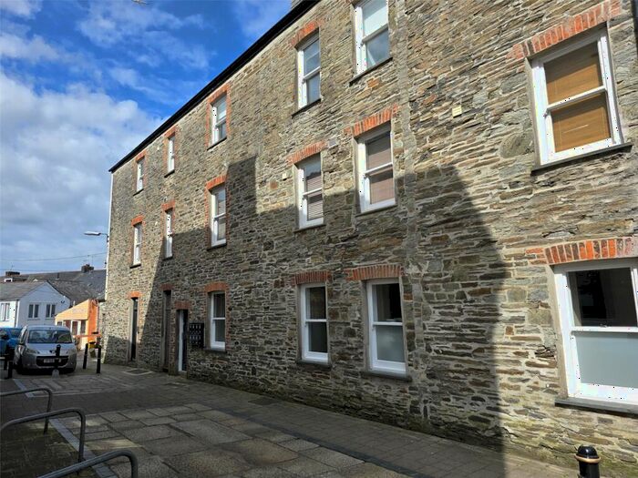 1 Bedroom Flat To Rent In Wadebridge, Cornwall, PL27