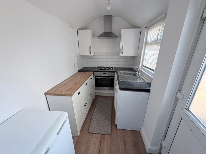 3 Bedroom Terraced House To Rent In Priestsic Road, Sutton In Ashfield, NG17