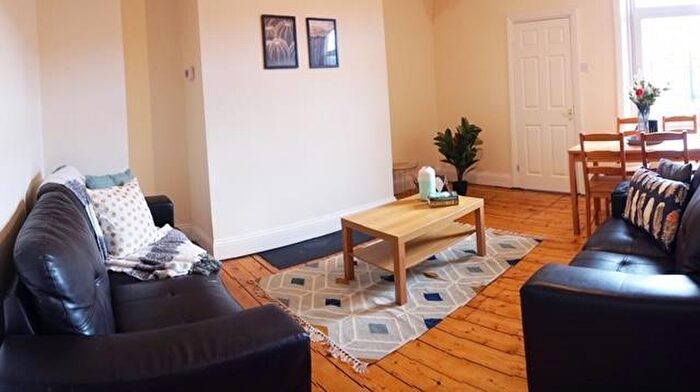 3 Bedroom Penthouse To Rent In Spencer Street, NE6