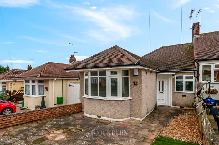 3 Bedroom Semi-Detached Bungalow To Rent In Edendale Road, Bexleyheath, DA7