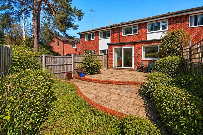 3 Bedroom Terraced House For Sale In Kinross Avenue, Ascot, Berkshire, SL5