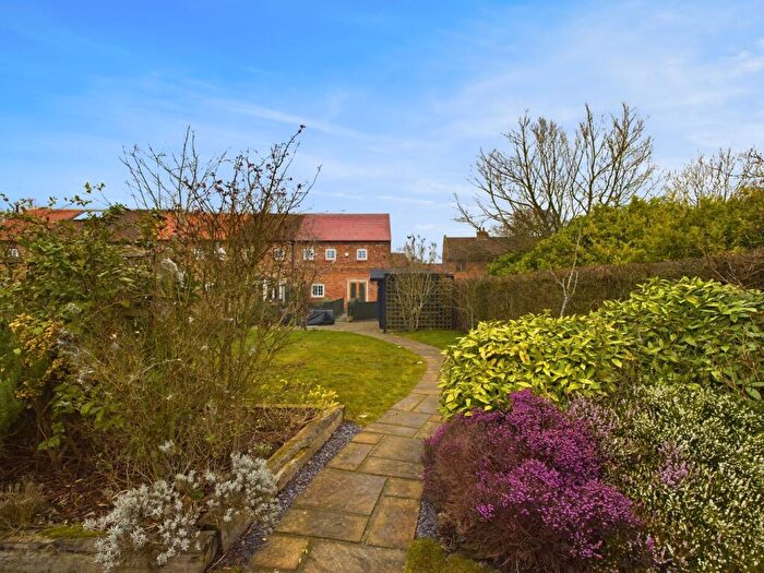 3 Bedroom End Of Terrace House For Sale In Selby Road, Howden, DN14