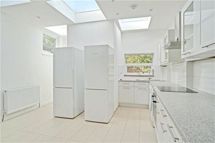 4 Bedroom Terraced House To Rent In Sedgwick Road, Waltham Forest, London, E10