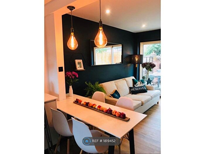 5 Bedroom Semi-Detached House To Rent In Headcorn Drive, Canterbury, CT2