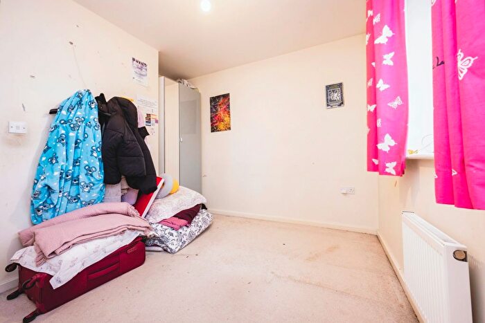 4 Bedroom Detached House For Sale In Primrose Fields, Bedford, Bedfordshire, MK41