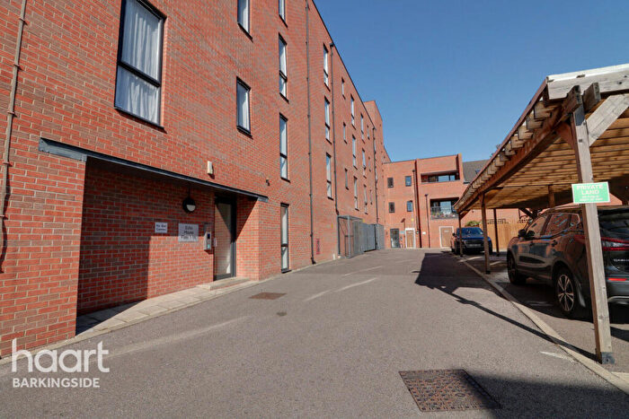 2 Bedroom Apartment For Sale In Marine Crescent, Hainault, IG6