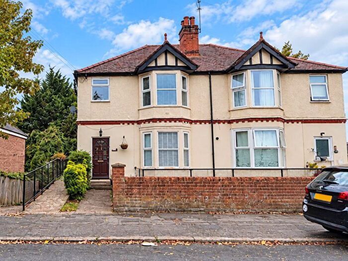 2 Bedroom Flat To Rent In West Wycombe Road, High Wycombe, HP12
