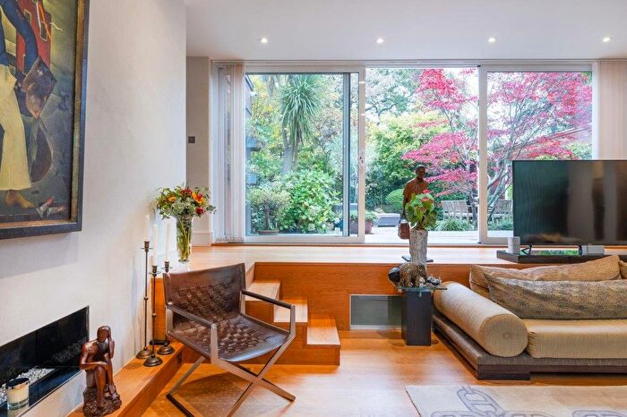 5 Bedroom Detached House For Sale In Spaniards End, Hampstead, London, NW3