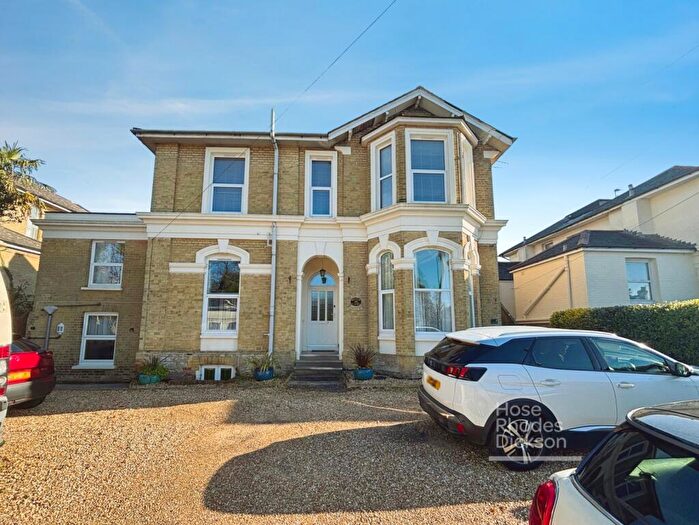 2 Bedroom Apartment For Sale In Queens Road, Ryde, Isle Of Wight, PO33