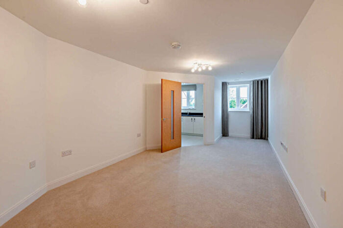 1 Bedroom Retirement Property To Rent In London Road, Knebworth, Hertfordshire, SG3