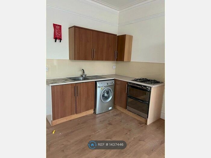 1 Bedroom Flat To Rent In Blenheim Park Road, South Croydon, CR2