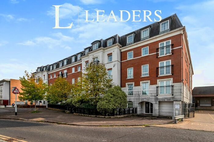 2 Bedroom Flat To Rent In Station Approach, Epsom, KT19