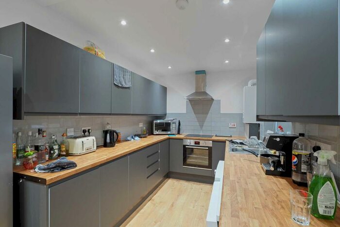 5 Bedroom Terraced House To Rent In Braemar Road, Fallowfield, M14