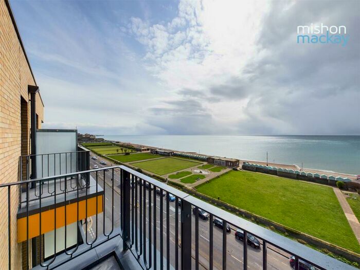 2 Bedroom Flat To Rent In Kingsway, Hove, BN3