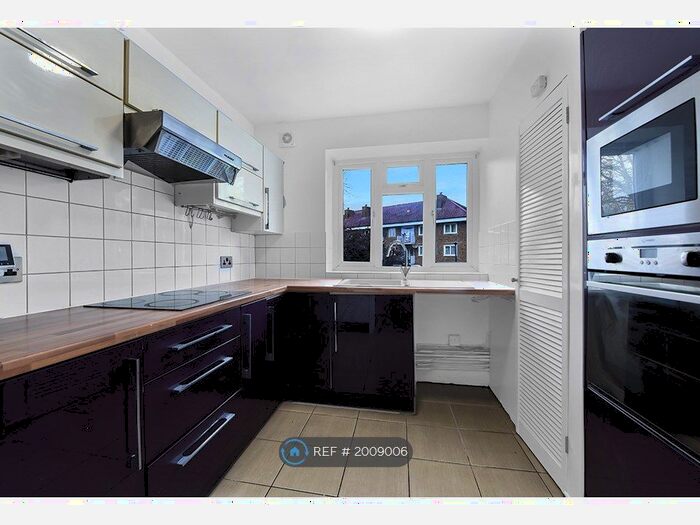 3 Bedroom Flat To Rent In Bostall Lane, London, SE2