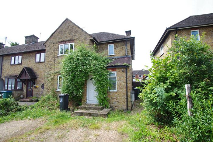 1 Bedroom Flat To Rent In Breakspeare Close, Watford, WD24