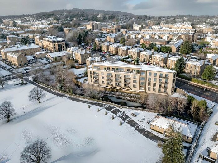 3 Bedroom Flat For Sale In Corstorphine Road, Edinburgh, EH12