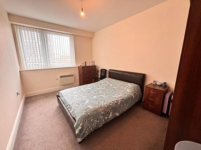 1 Bedroom Apartment To Rent In Electra House, SN1