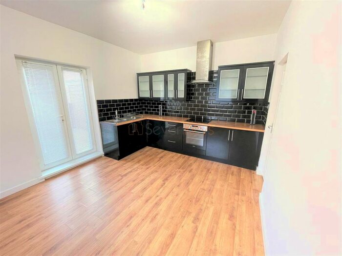 2 Bedroom End Of Terrace House To Rent In Rose Avenue, Stanley, County Durham, DH9