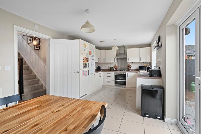 4 Bedroom Detached House For Sale In Mcluskey Heights, Winsford, CW7