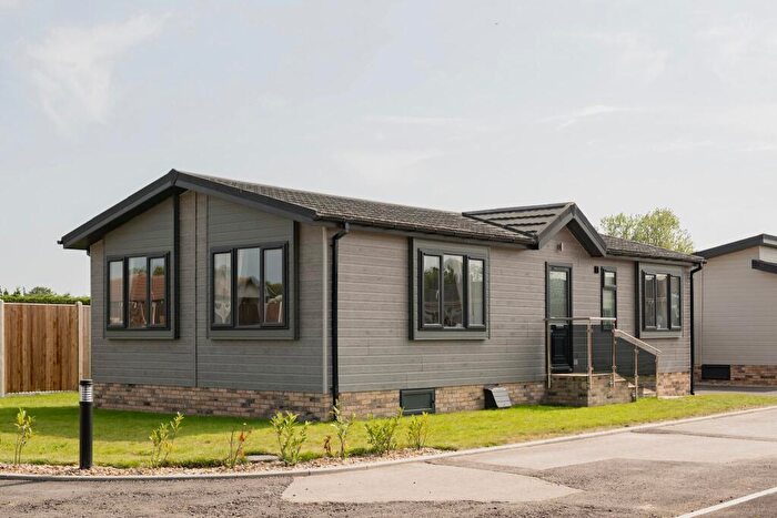 2 Bedroom Park Home For Sale In , Belton, NR31