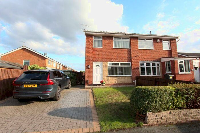3 Bedroom House To Rent In Moston Way, Great Sutton, CH66