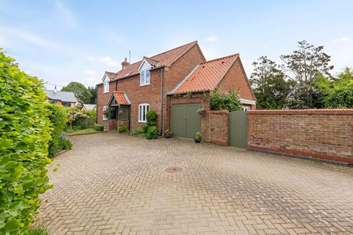 4 Bedroom Detached House For Sale In Holme-next-the-Sea, PE36