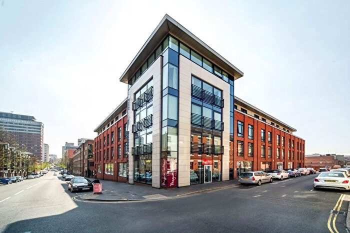 2 Bedroom Flat For Sale In George Street, Birmingham, B3
