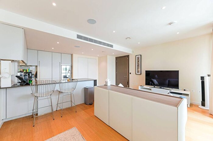 2 Bedroom Flat To Rent In Buckingham Gate, Victoria, London, SW1E
