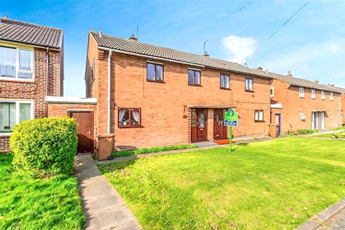 3 Bedroom Semi-Detached House To Rent In Tennyson Road, Willenhall, West Midlands, WV12