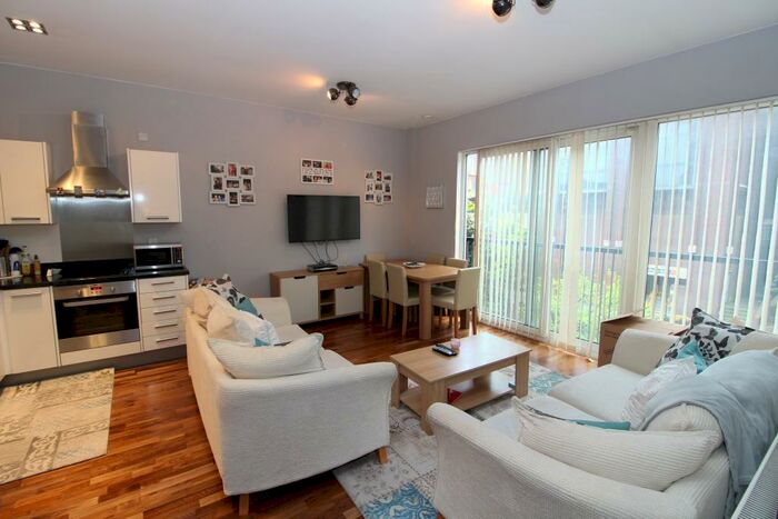 1 Bedroom Apartment To Rent In Manor Road, Wallington, SM6