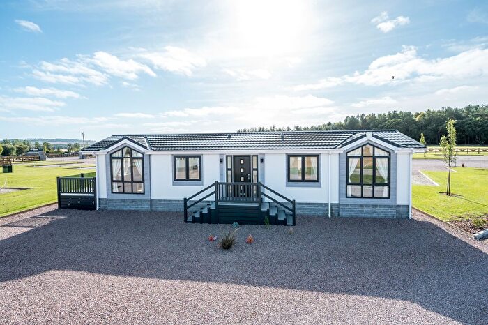 2 Bedroom Mobile/park Home For Sale In Laurencekirk, AB30