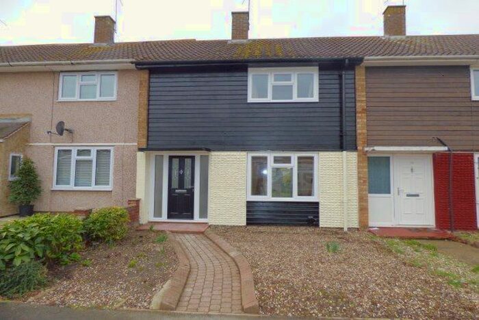 2 Bedroom Property To Rent In Falkenham End, Basildon, SS14